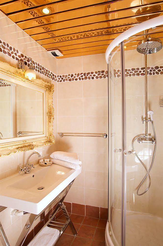 Hotel De Venise ปารีส ภายนอก รูปภาพ