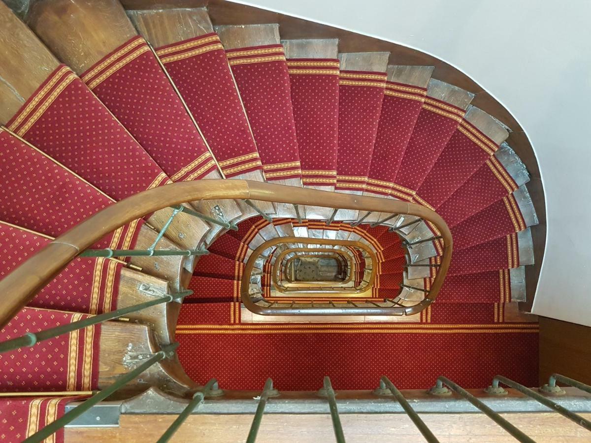 Hotel De Venise ปารีส ภายนอก รูปภาพ